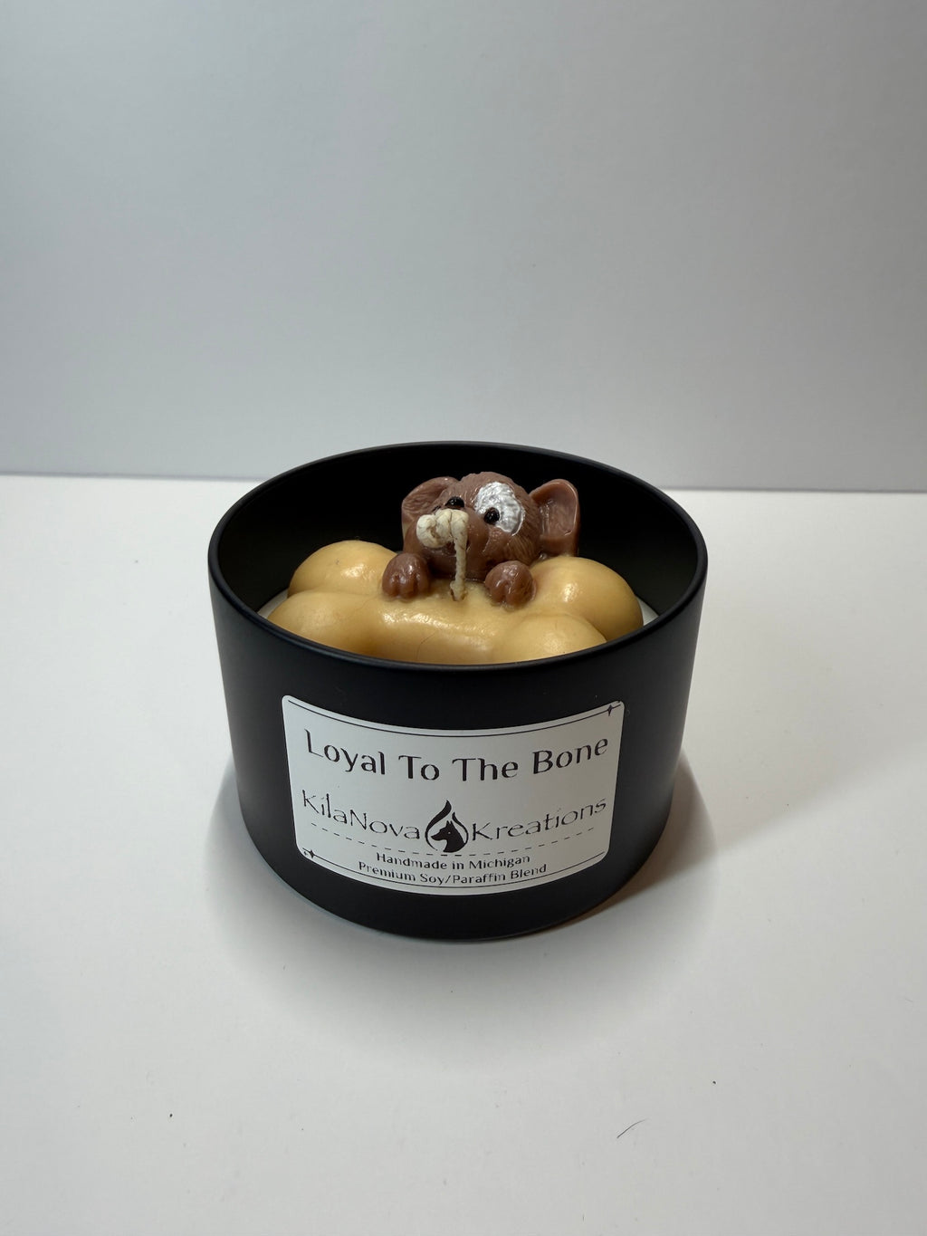 Loyal To The Bone - Sugar Cookie Royal