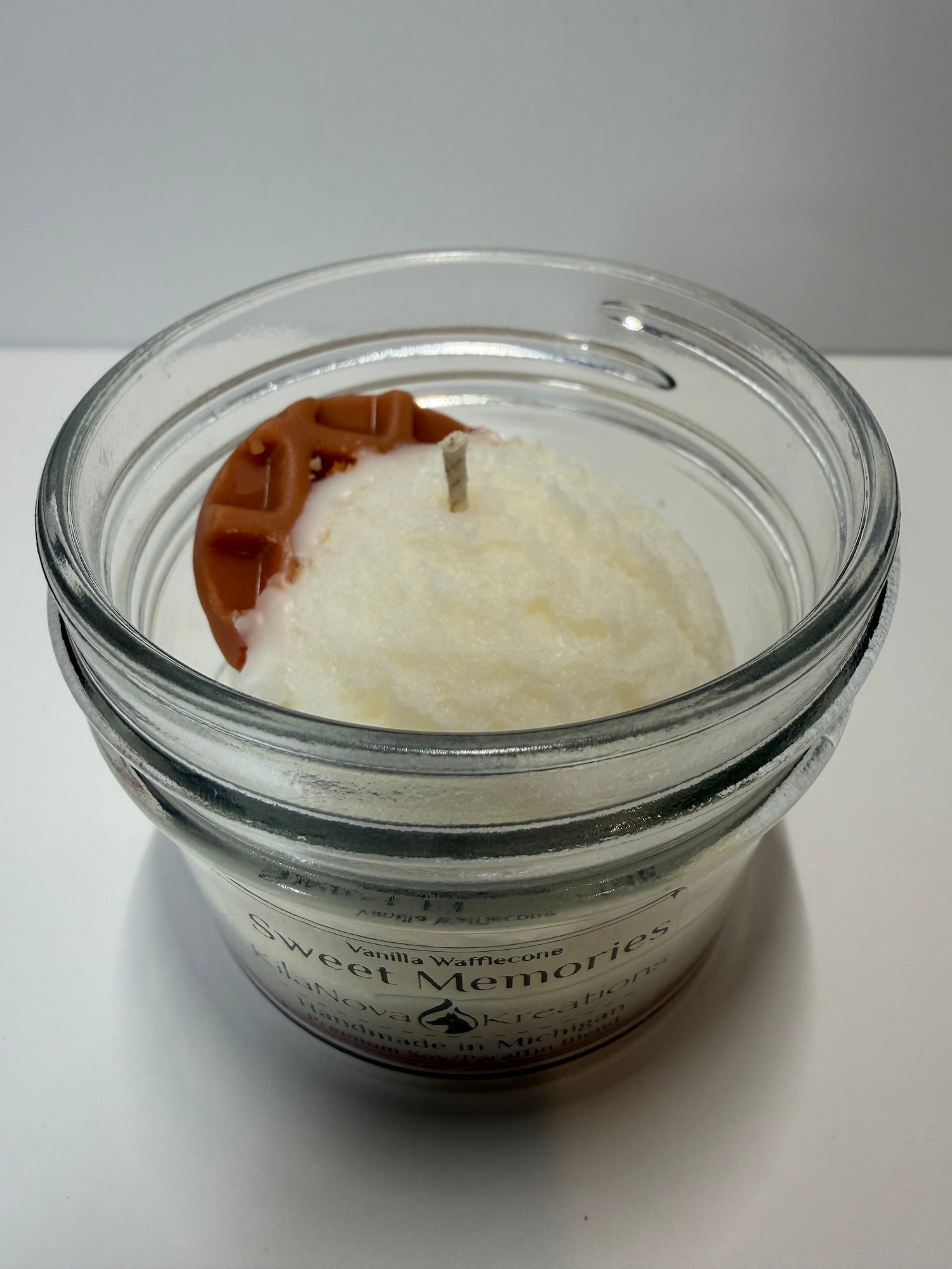 Sweet Memories - Vanilla Wafflecone