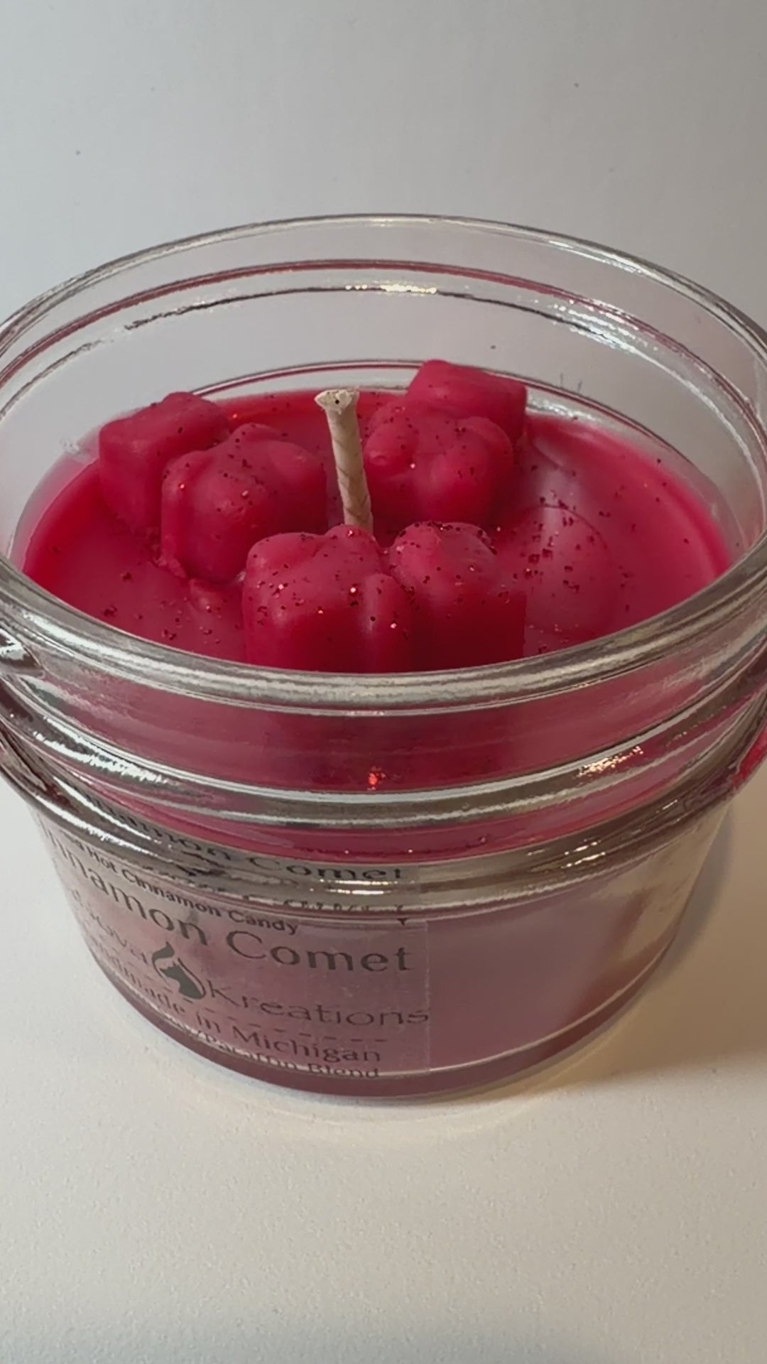 Cinnamon Comet - Hot Cinnamon Candies Candle