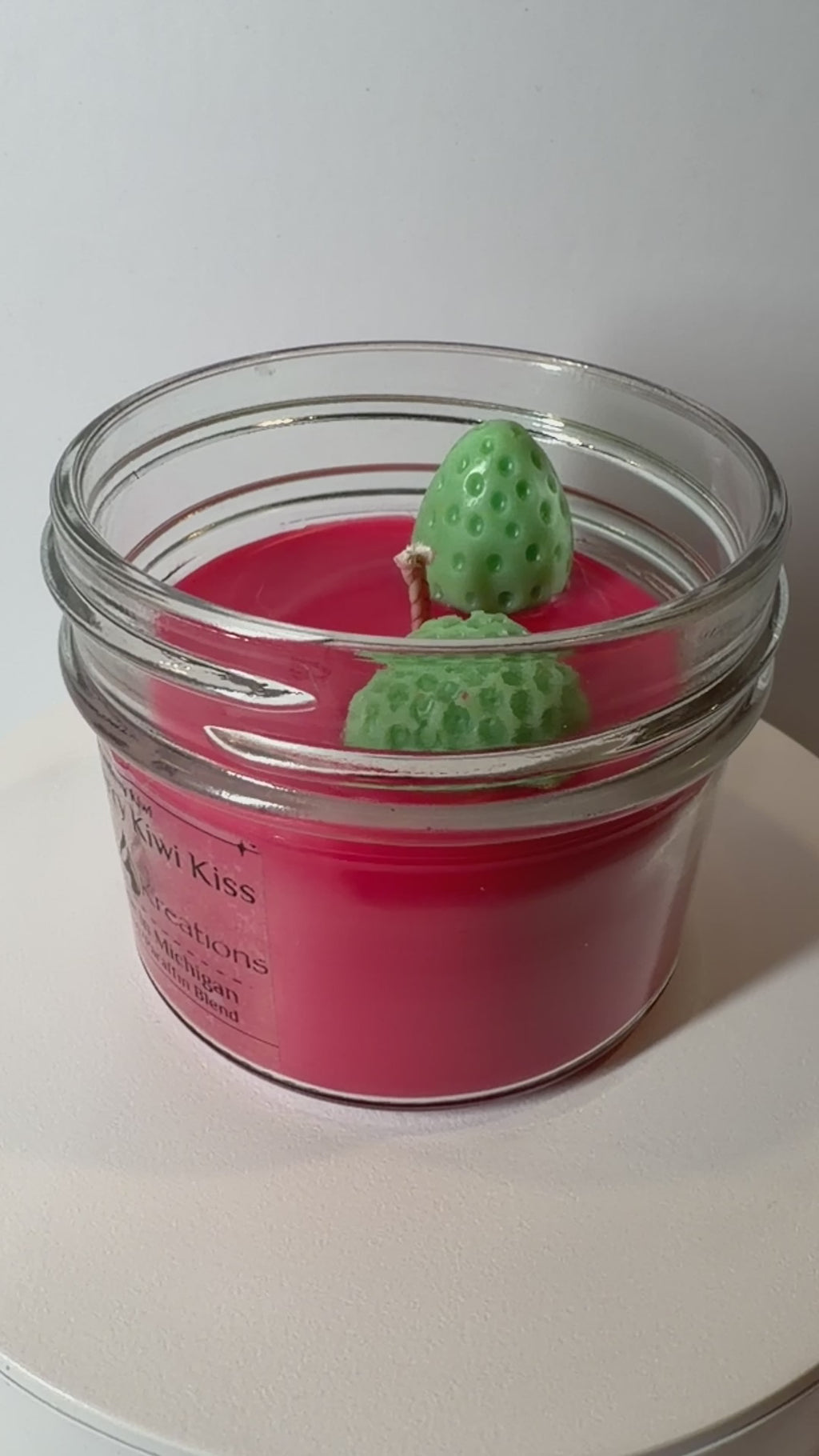 Strawberry Kiwi Kiss - Strawberry Kiwi